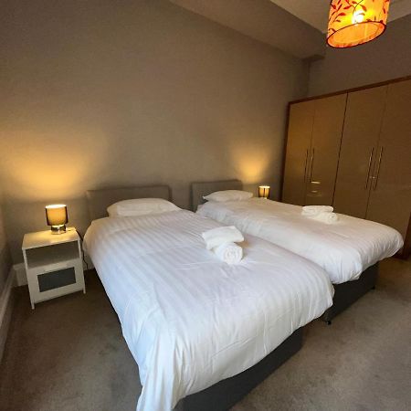 Bright 3 Bedroom Edinburgh City Apt 외부 사진