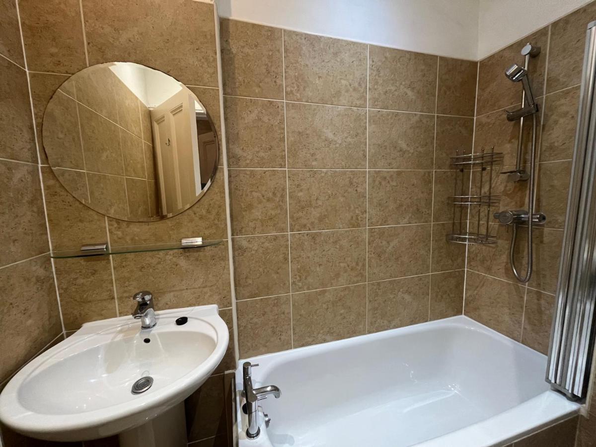 Bright 3 Bedroom Edinburgh City Apt 외부 사진