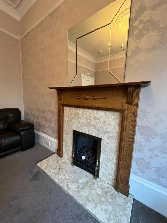 Bright 3 Bedroom Edinburgh City Apt 외부 사진