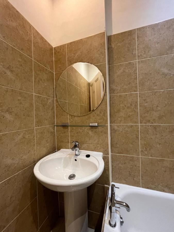 Bright 3 Bedroom Edinburgh City Apt 외부 사진