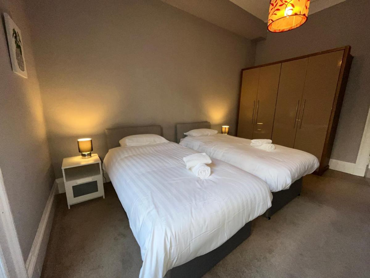 Bright 3 Bedroom Edinburgh City Apt 외부 사진
